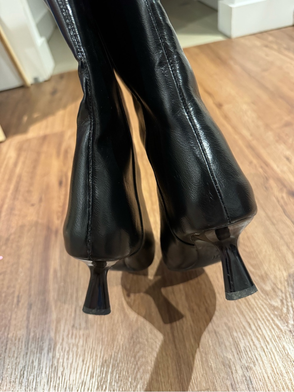 H&M Black Over-The-Knee Pointed-Toe shaft Boots - Picture 4 of 9
